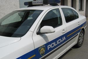 Slika ///auto_policija.jpg